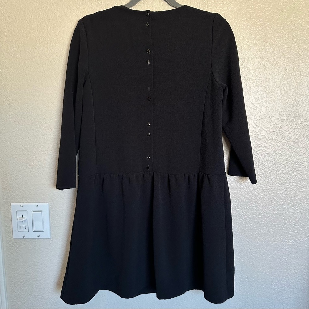 sezane Gilly wide a-line v-neck 3/4 sleeves button back lined black Mini Dress. - Picture 4 of 10
